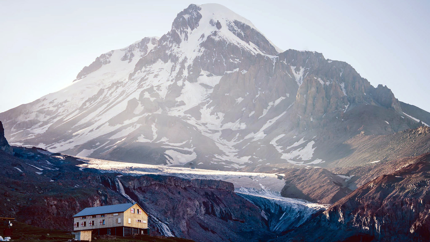 Kazbegi and Altihut