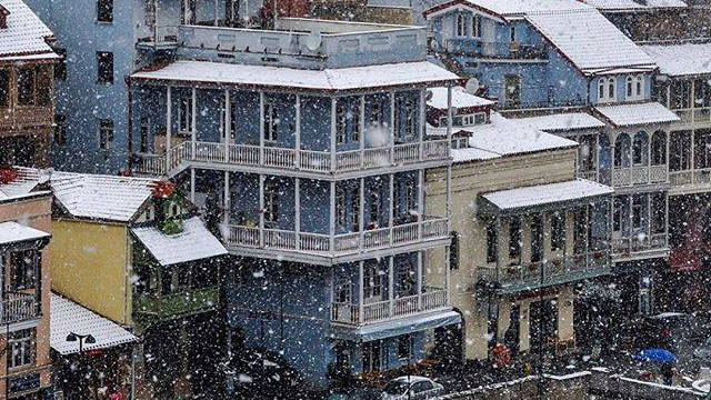 Abanotubani, Winter in Tiflis