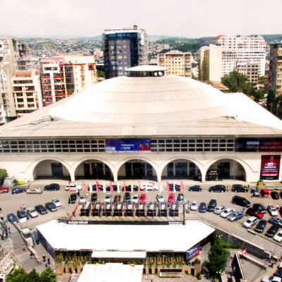 {"en":"Tbilisi Sports Palace","de":"Sportpalast von Tbilisi","ru":"Дворец спорта"}