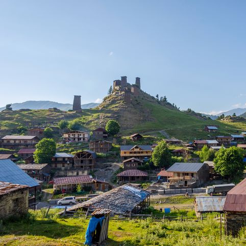 Trekking von Dorf zu Dorf in Tuschetien