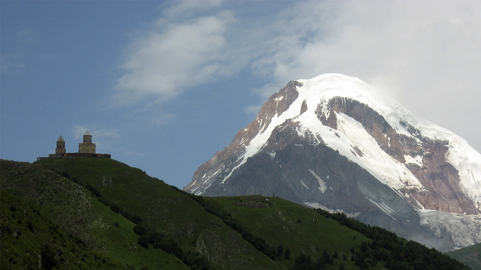 Kazbegi Pick & Gergeti-Kirche