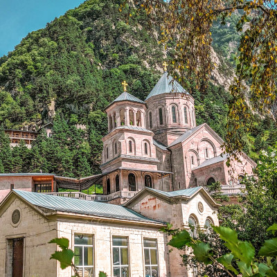 Дарьяльский монастырь