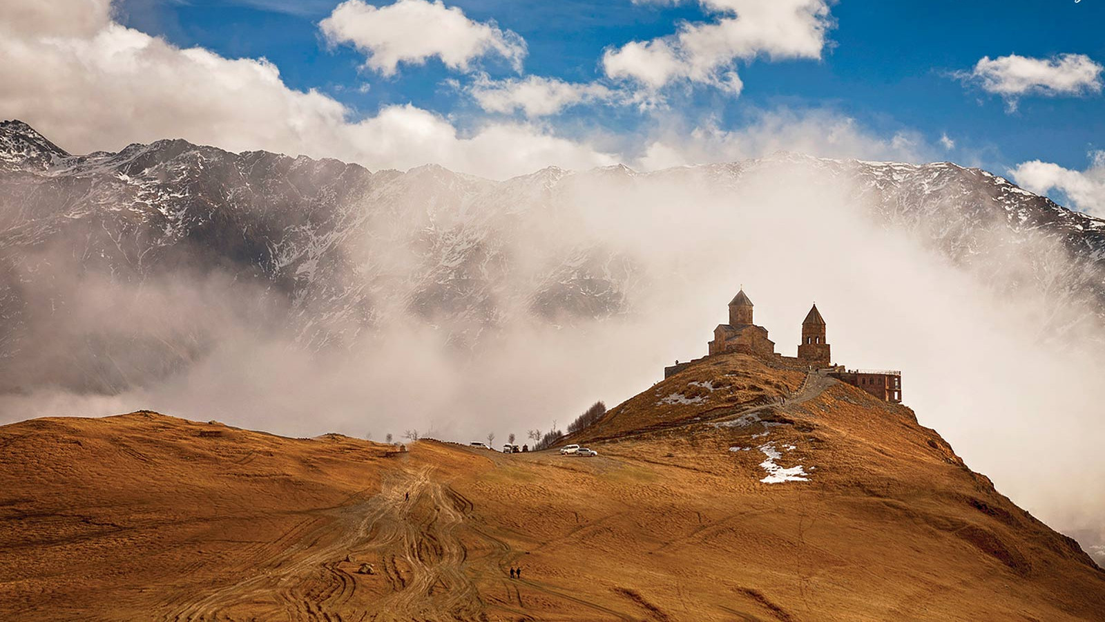Gergeti Trinity: A Symbol That Connects Mountains and Sky