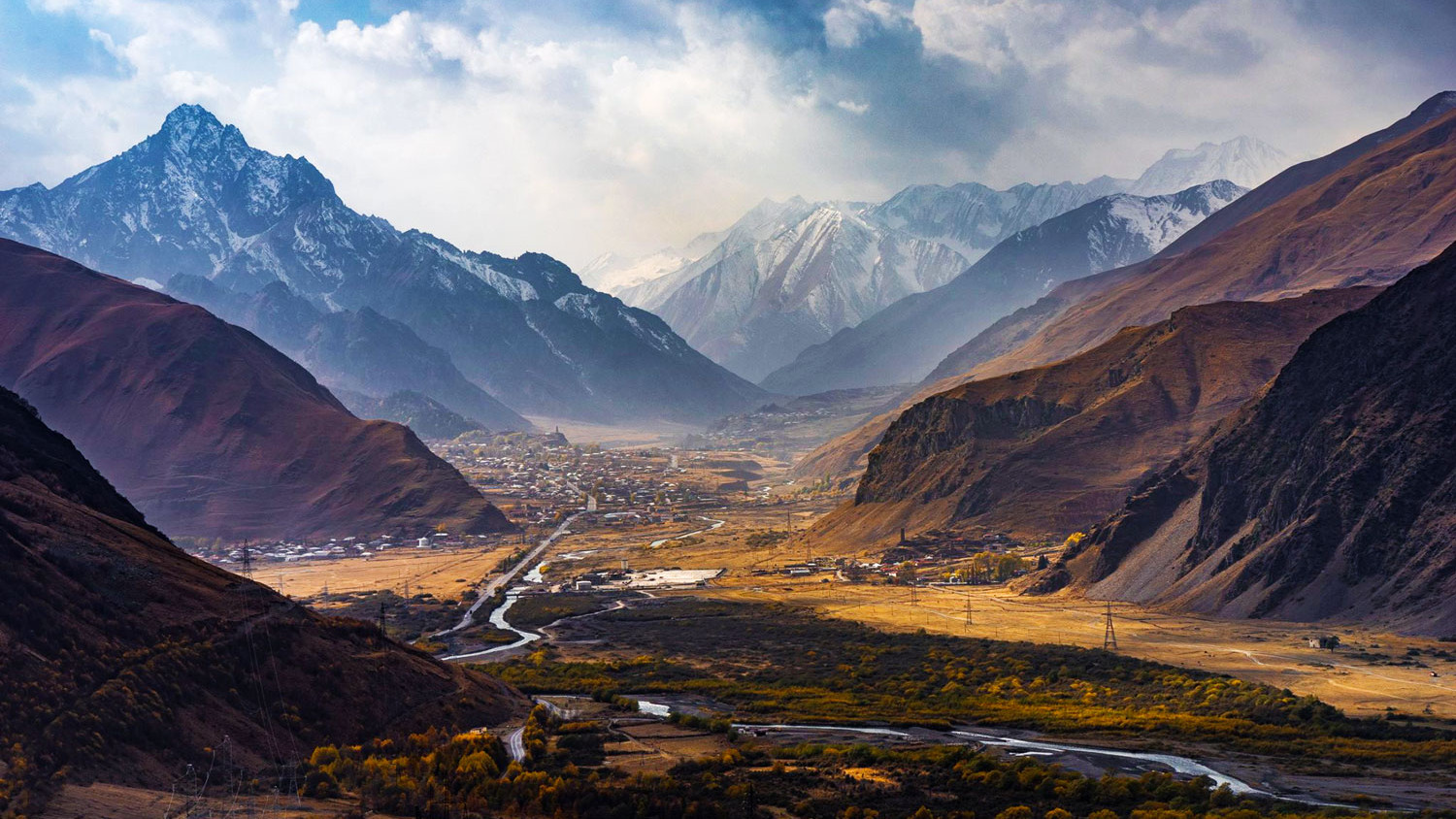 Khevi, road in Great Caucasus mountains