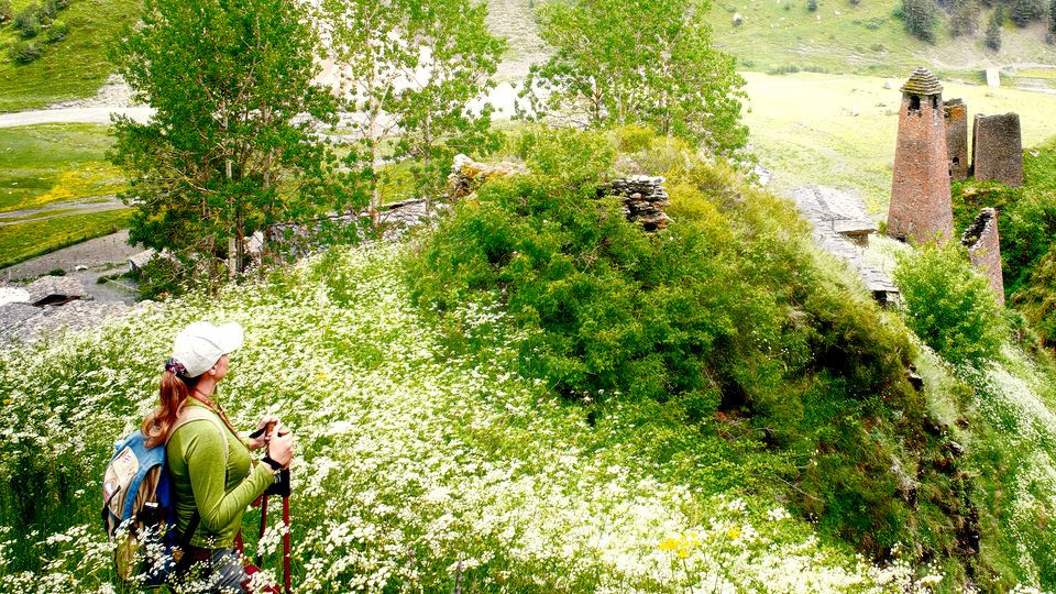 Looking down at Dartlo