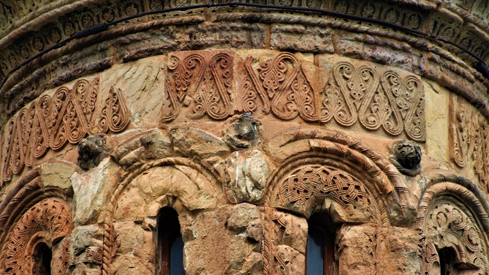 Ornament of Tsughrugasheni church, Kartli,