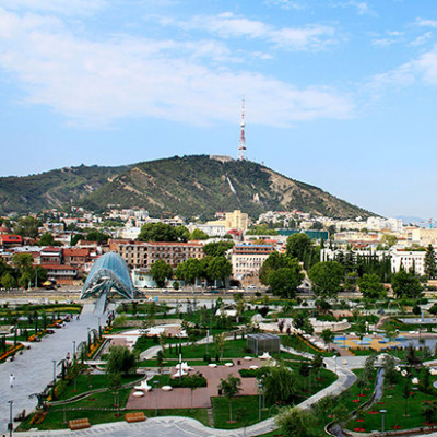 Rike Park und Seilbahn Tbilisi