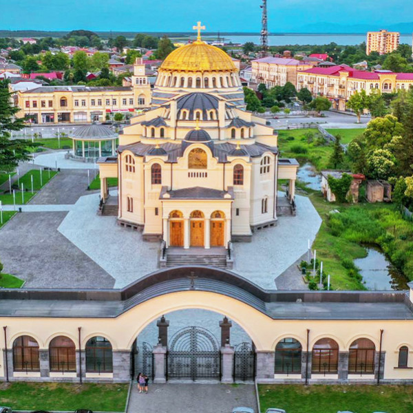 Индивидуальная пешеходная экскурсия по Поти