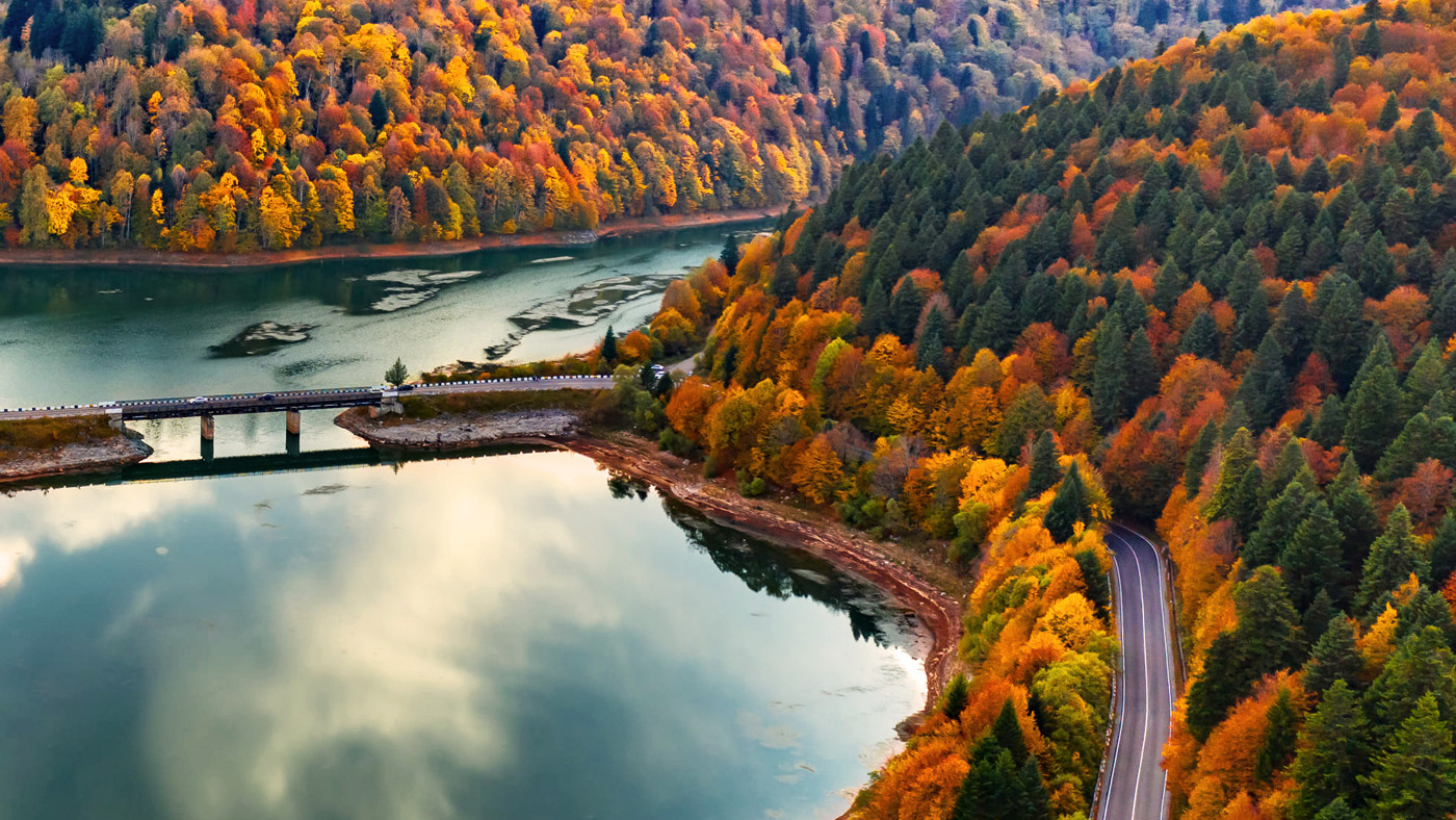 Shaori Lake, Racha, Georgia