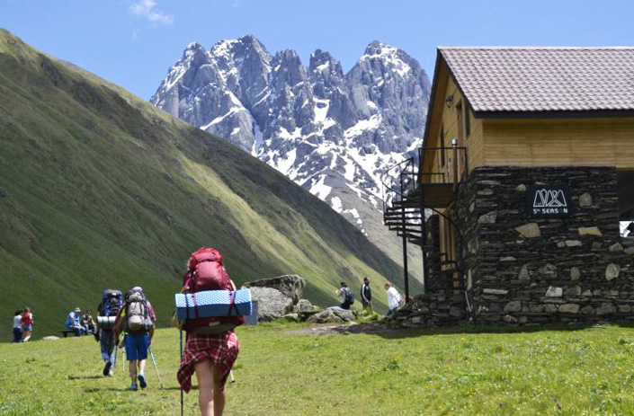 Sommerreisen nach Georgien im Jahr 2024