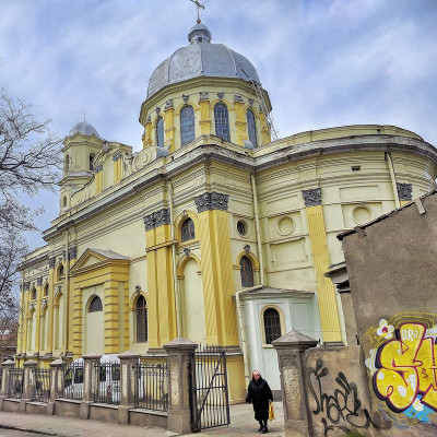 {"en":"Roman Catholic Church","de":"Römisch-katholische Kirche","ru":"Римско-Kатолическая"}