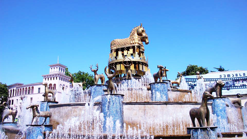 David Aghmashenebeli Square, Kutaisi