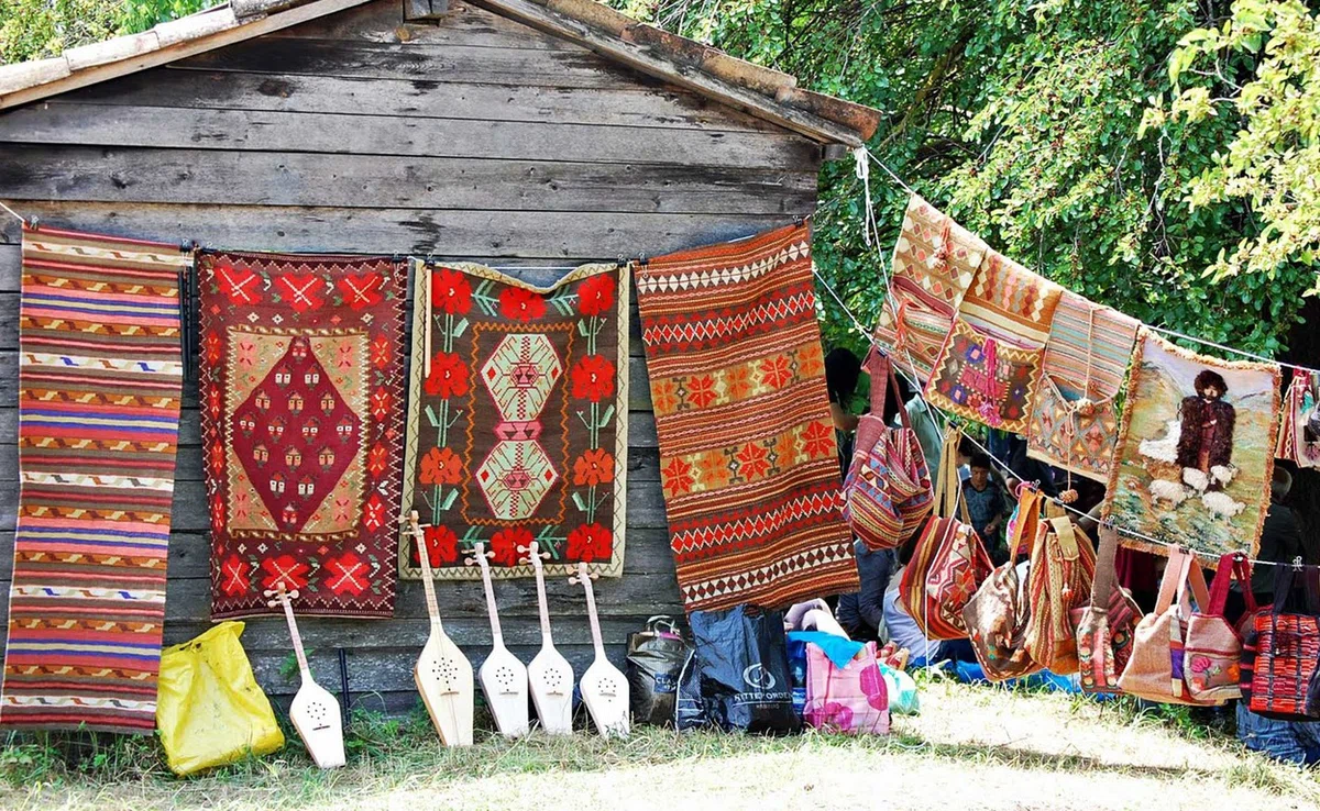 July Markets and Folk Festivals in Georgia – Traditions, Tastes, and Handicrafts