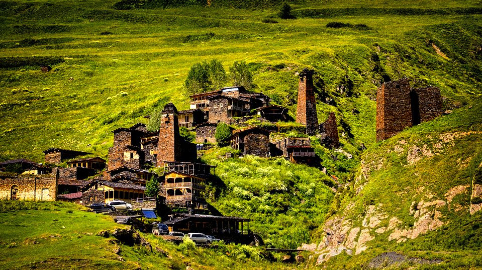 7-Tage-Trekking in Tuschetien: Dorf-zu-Dorf-Abenteuer